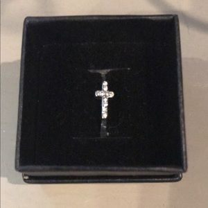 New in box size 6.5 silver rhinestone cross ring
